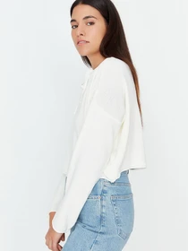 Свитры и кардиганы Trendyol модель TWOAW23KZ01699/Ekru Фото