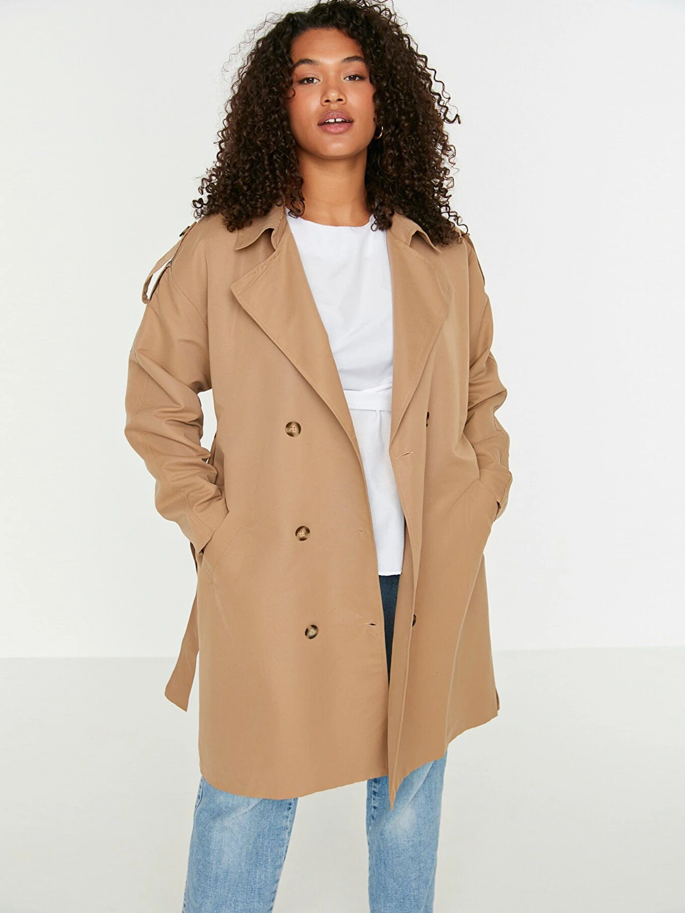 Пальто и плащи Trendyol модель TBBAW23BM00001/Camel Фото