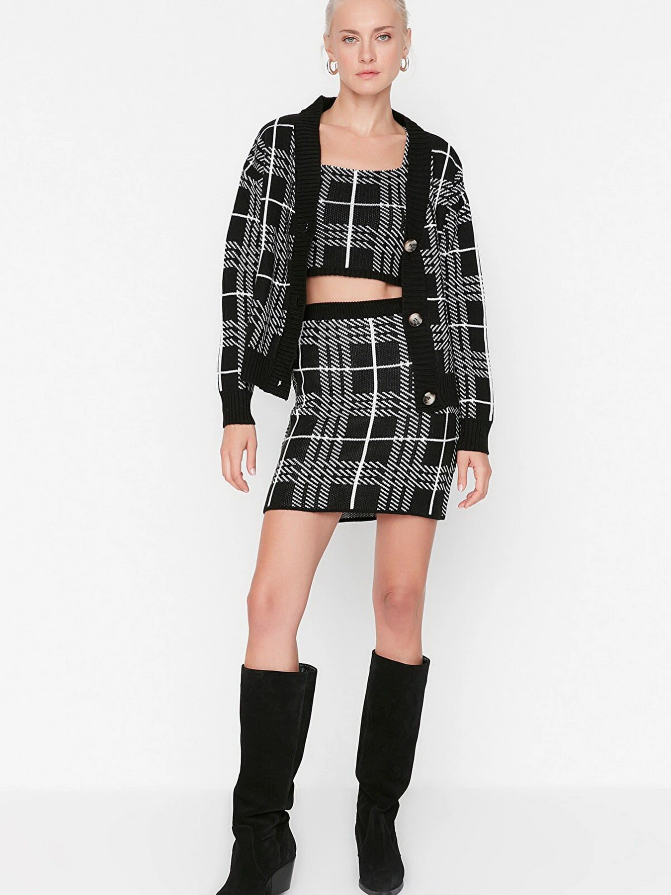 Костюмы Trendyol модель TWOAW23AU00047/Siyah Костюмы Trendyol модель TWOAW23AU00047/Siyah Фото