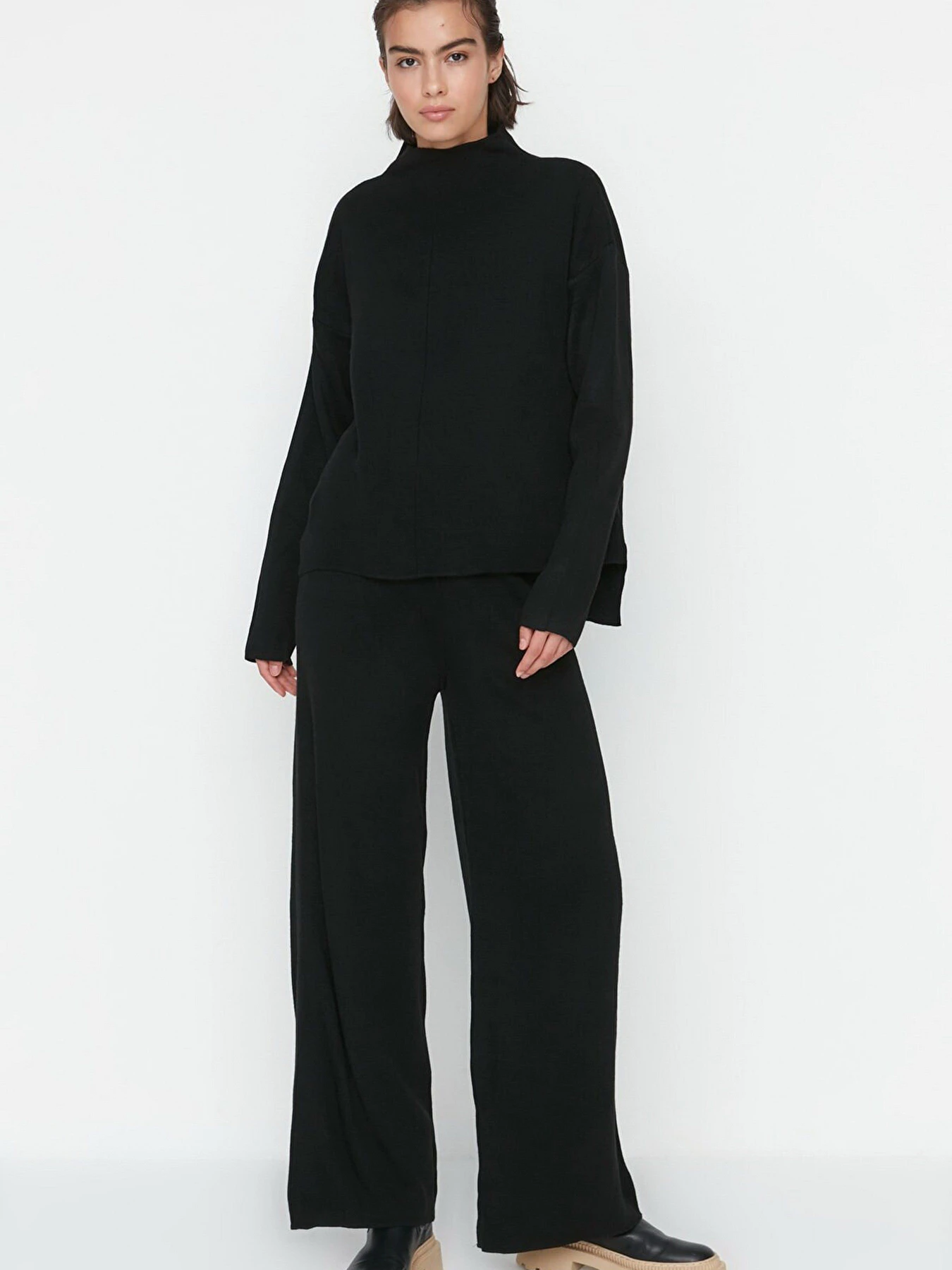 Костюмы Trendyol модель TWOAW21AU0060/Siyah Костюмы Trendyol модель TWOAW21AU0060/Siyah Фото