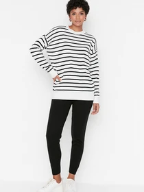 Костюмы Trendyol модель TWOAW23AU00143/Siyah Фото