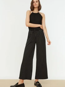 Штани Trendyol модель TWOAW22PL0350/Siyah Фото