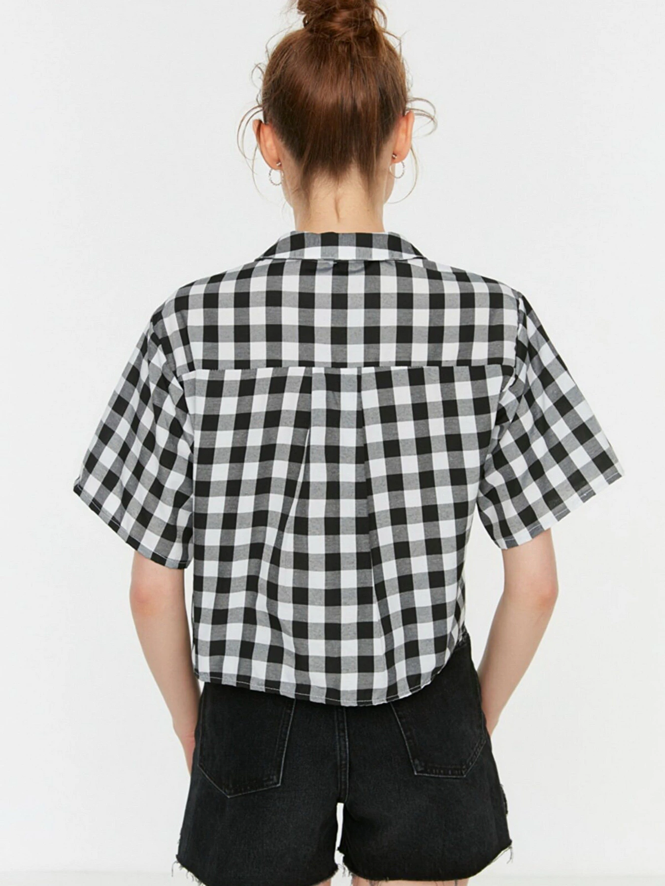 Рубашки Trendyol модель TWOSS22GO0561/Siyah Рубашки Trendyol модель TWOSS22GO0561/Siyah Фото