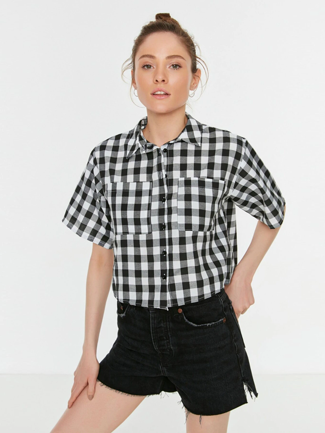Рубашки Trendyol модель TWOSS22GO0561/Siyah Рубашки Trendyol модель TWOSS22GO0561/Siyah Фото