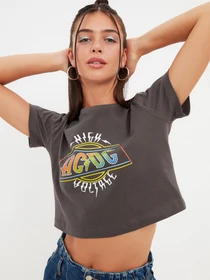 Футболки и поло Trendyol модель TWOSS22TS0038/Antrasit Фото