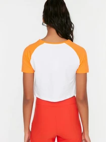 Футболки и поло Trendyol модель TWOSS22TS1344/Turuncu Фото