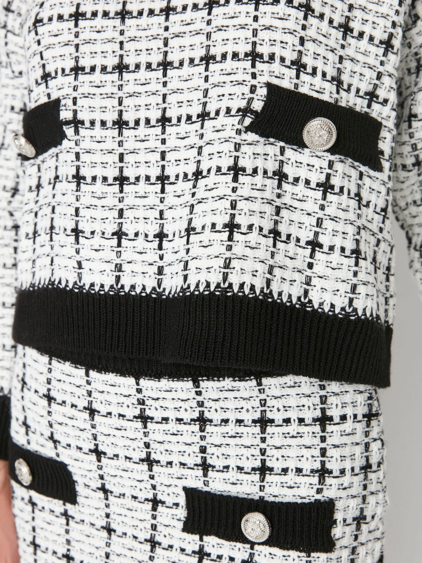 Костюмы Trendyol модель TWOAW21AU0003/Siyah Костюмы Trendyol модель TWOAW21AU0003/Siyah Фото
