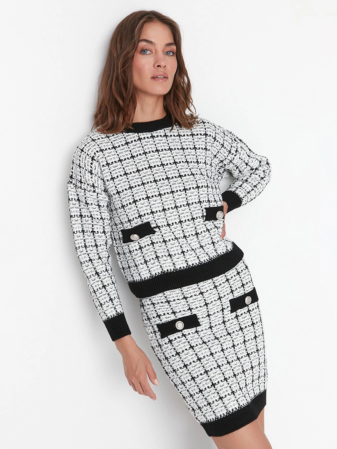 Костюмы Trendyol модель TWOAW21AU0003/Siyah Костюмы Trendyol модель TWOAW21AU0003/Siyah Фото
