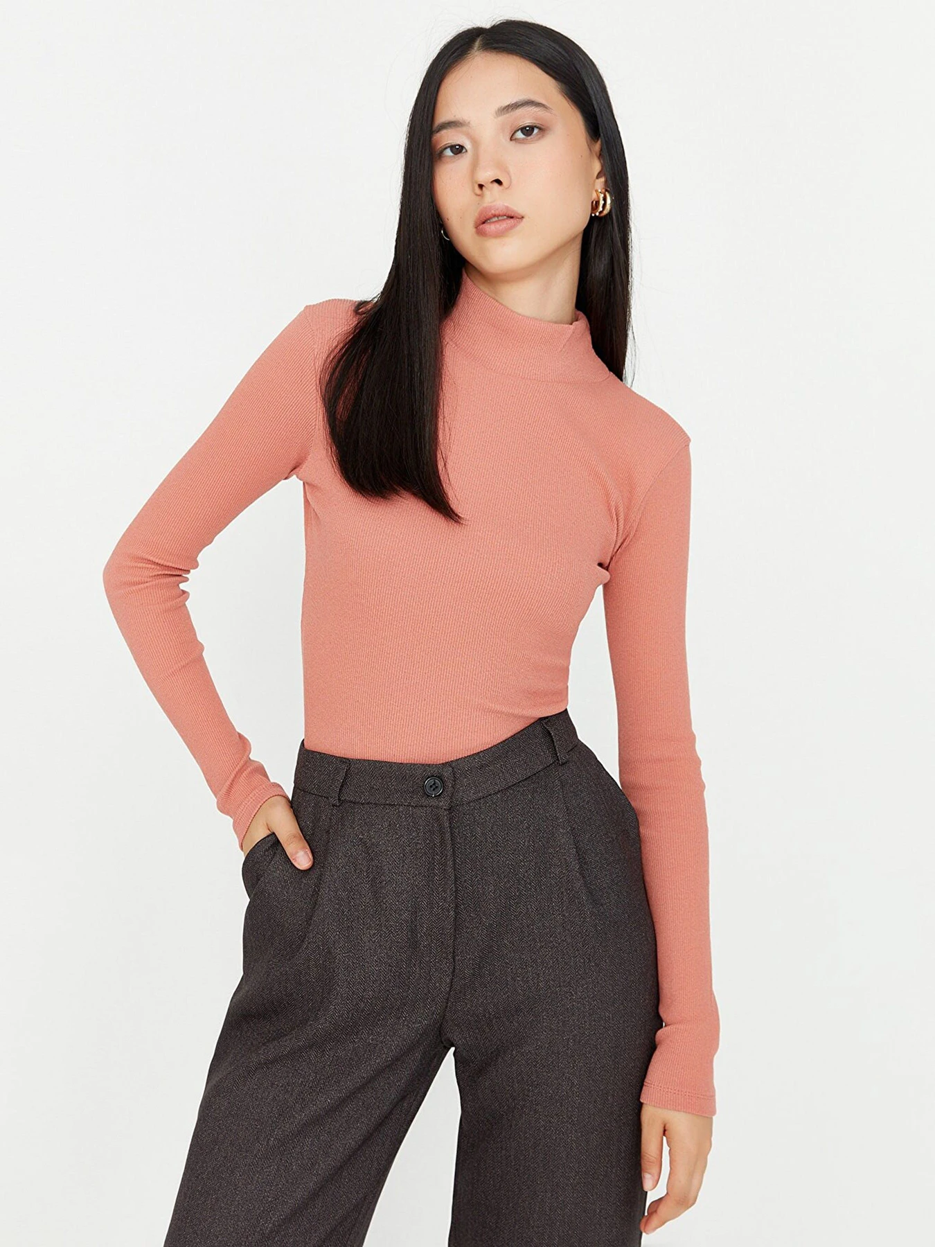 Свитры и кардиганы Trendyol модель TWOAW21BZ0423/Gul Kurusu Свитры и кардиганы Trendyol модель TWOAW21BZ0423/Gul Kurusu Фото