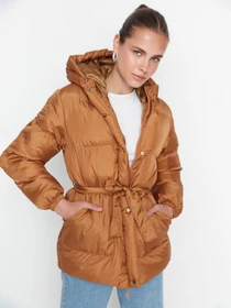Куртки и дубленки Trendyol модель TWOAW21MO0011/Camel Фото