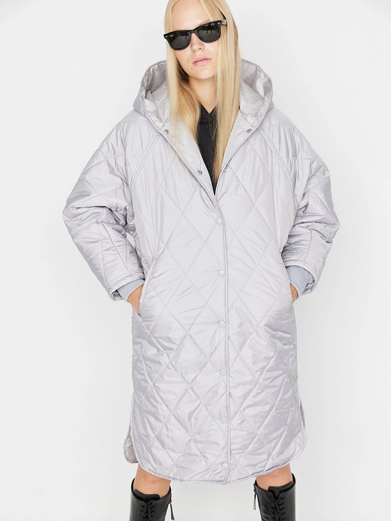 Куртки и дубленки Trendyol модель TWOAW22MO0010/Gri Фото