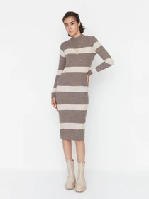 Сукні Trendyol модель TWOAW23EL00226/Vizon Фото