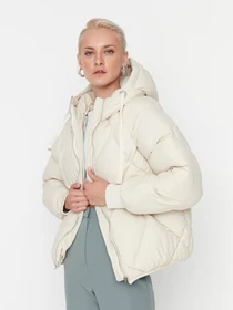 Куртки и дубленки Trendyol модель TWOAW23MO00004/Bej Фото