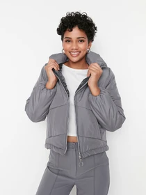 Куртки и дубленки Trendyol модель TWOSS20MO0015/Antrasit Фото