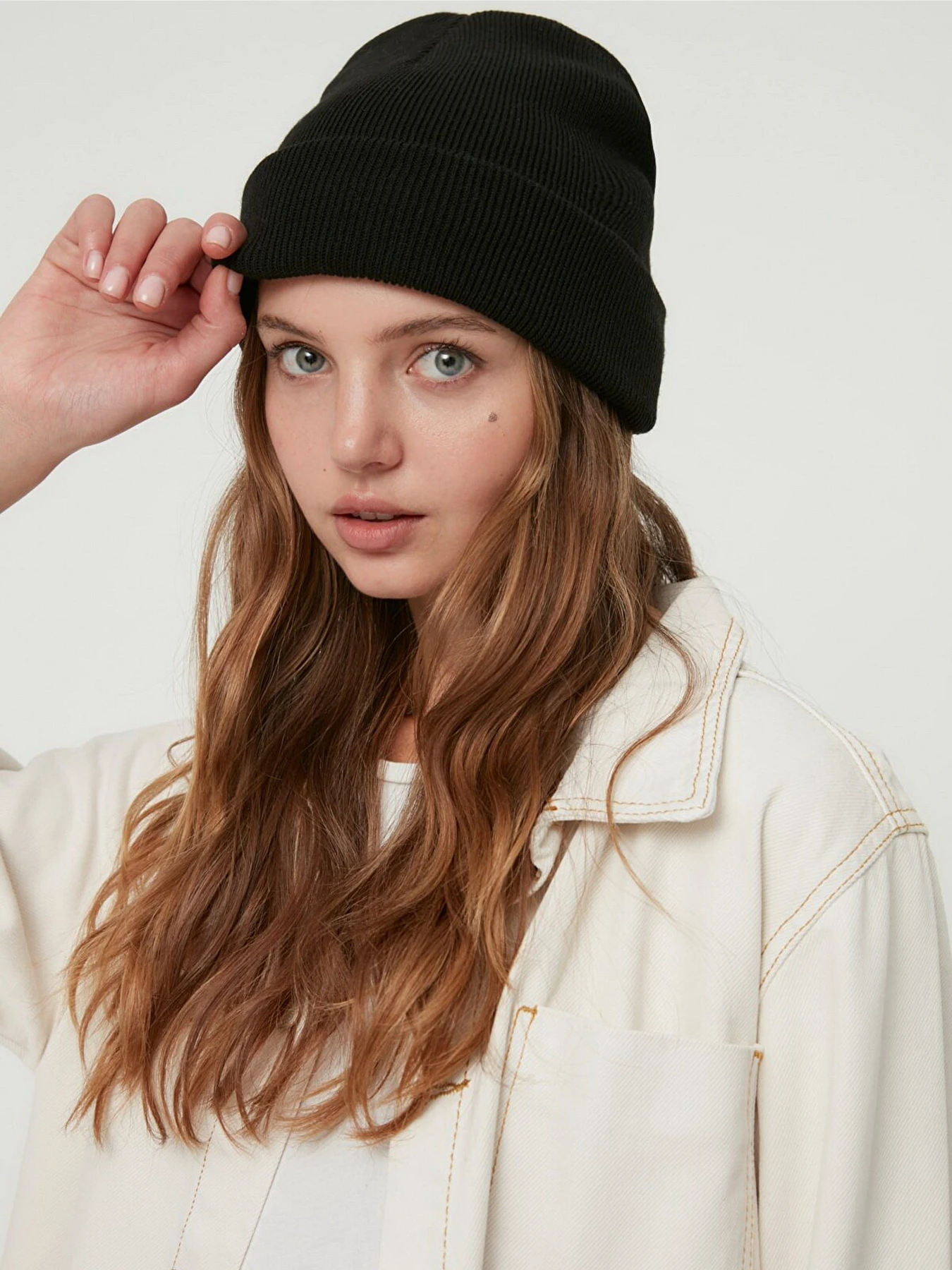 Шапки и кепки Trendyol модель TWOAW22BR0028/Siyah-Krem Шапки и кепки Trendyol модель TWOAW22BR0028/Siyah-Krem Фото