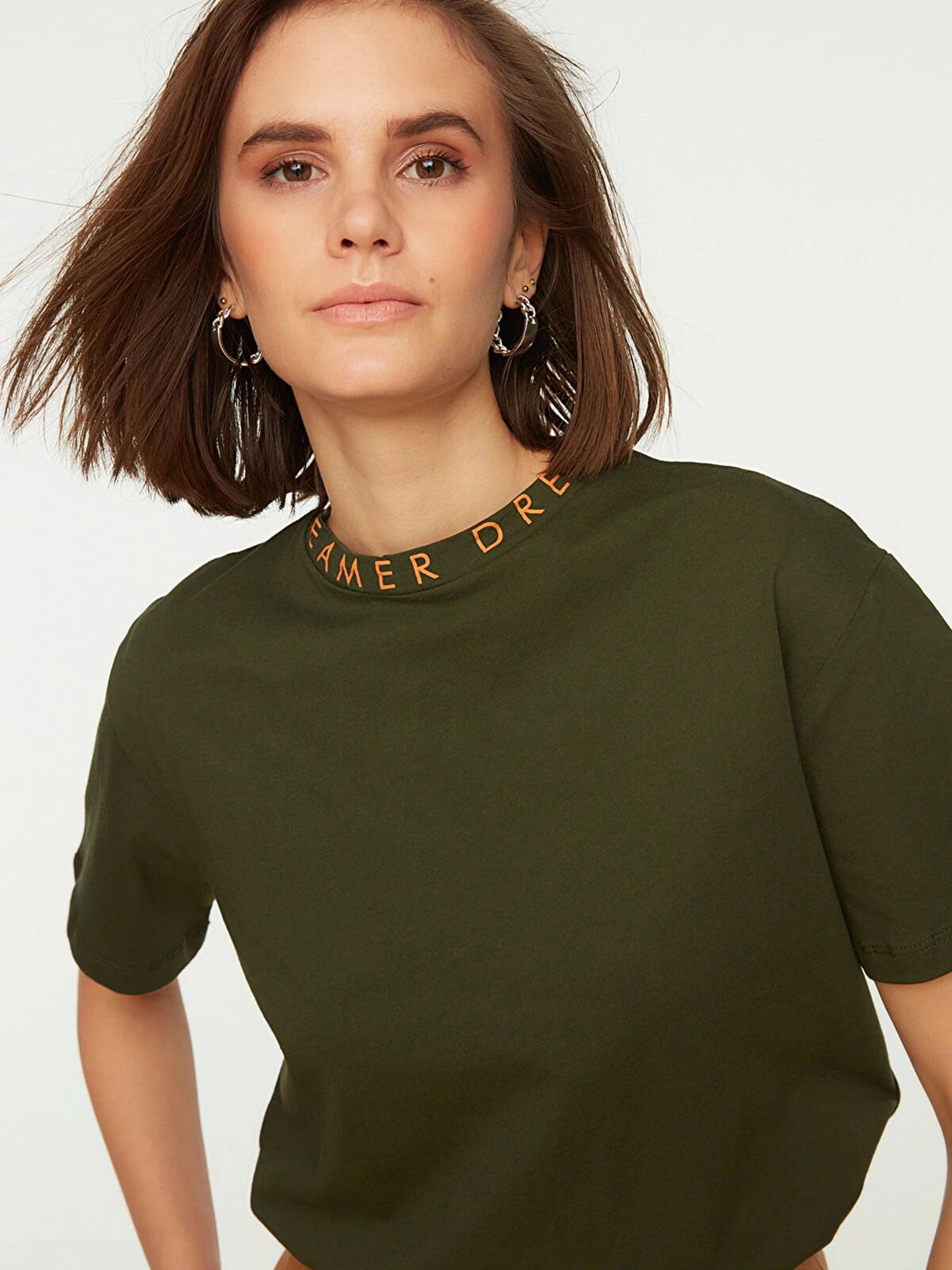 Футболки и поло Trendyol модель TWOAW20TS0099/Yesil Футболки и поло Trendyol модель TWOAW20TS0099/Yesil Фото