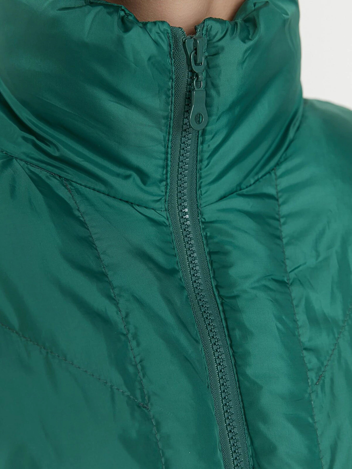 Куртки и дубленки Trendyol модель TWOAW22MO0079/Ordek Basi Yesili Фото