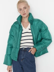 Куртки и дубленки Trendyol модель TWOAW22MO0079/Ordek Basi Yesili Фото