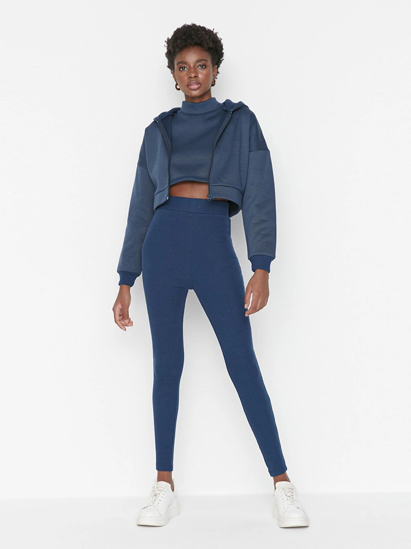 Костюмы Trendyol модель TWOAW23AU00053/Indigo Костюмы Trendyol модель TWOAW23AU00053/Indigo Фото