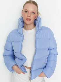 Куртки и дубленки Trendyol модель TWOAW23MO00108/Lila Фото