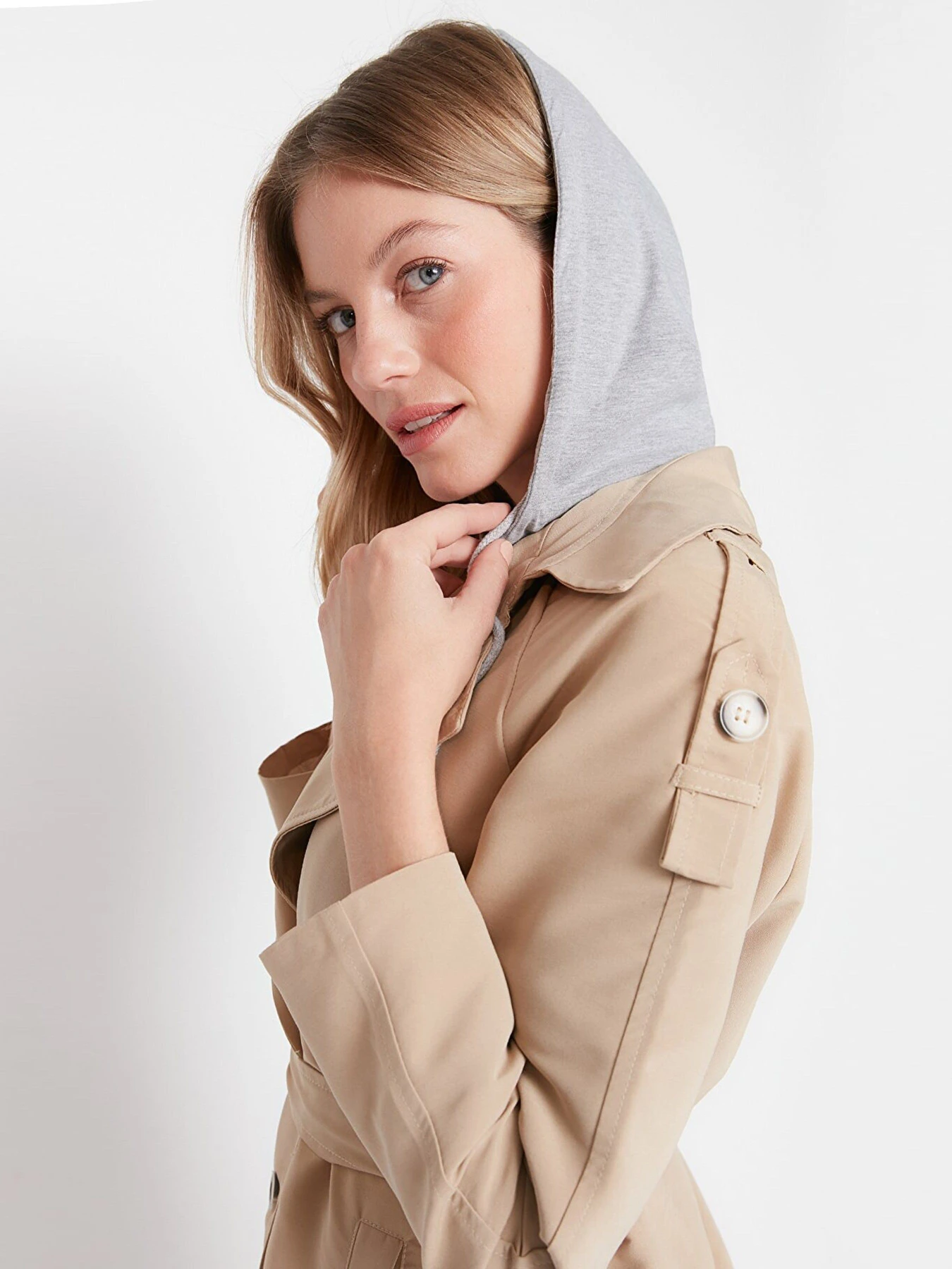Пальто и плащи Trendyol модель TWOAW23TR00017/Bej Фото