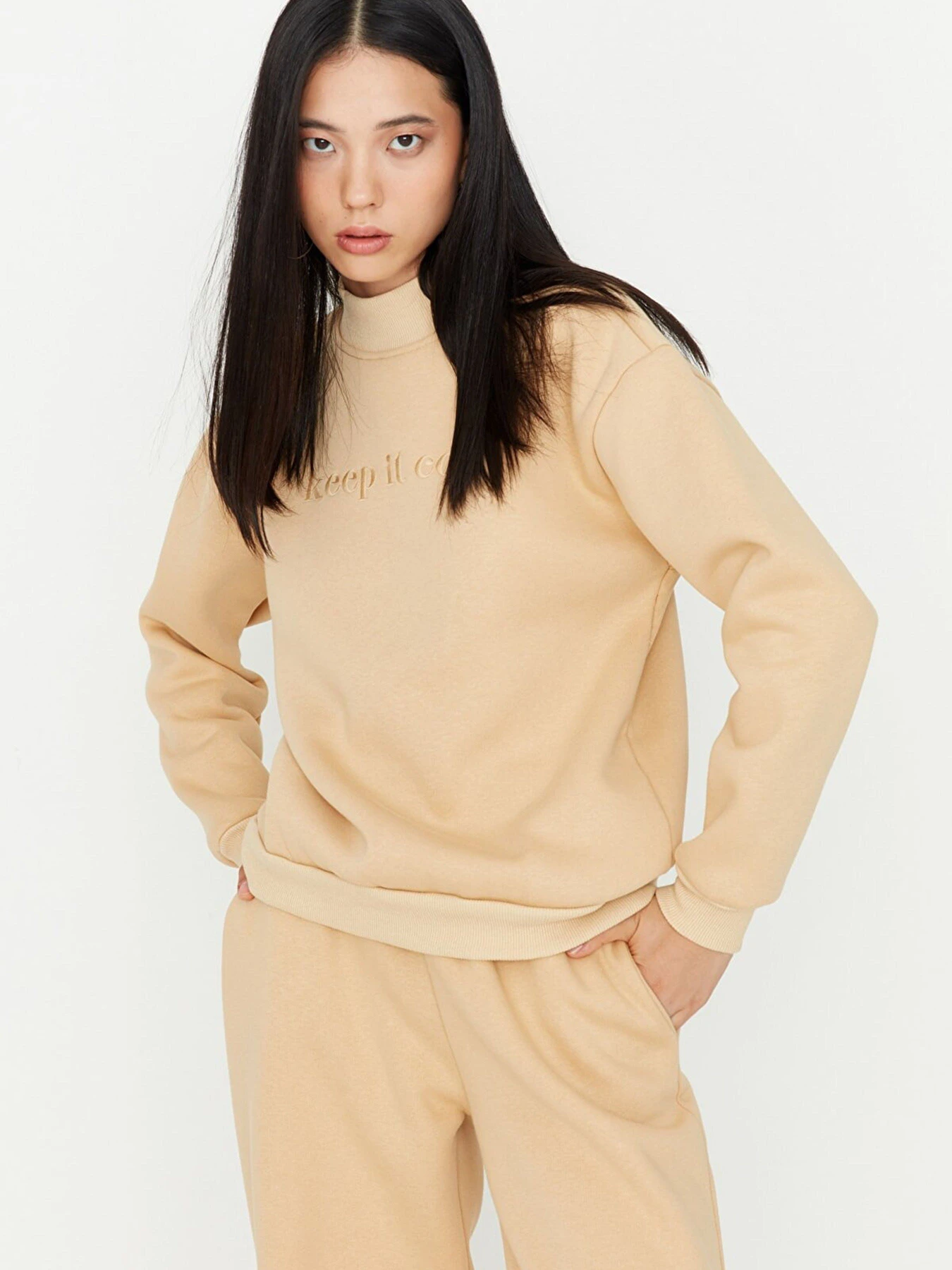 Костюмы Trendyol модель TWOAW23AU00065/Bej Костюмы Trendyol модель TWOAW23AU00065/Bej Фото