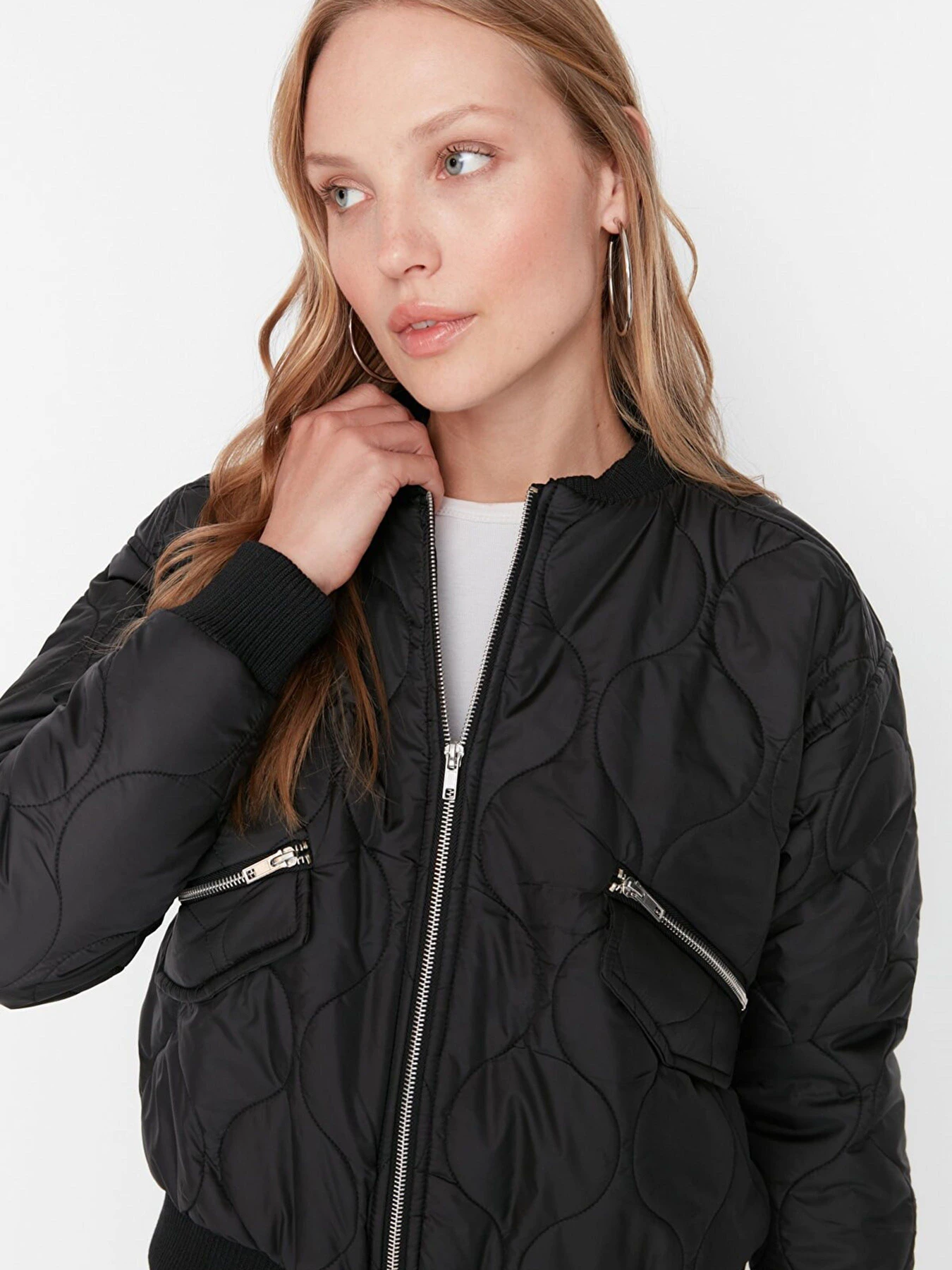 Куртки та дублянки Trendyol модель TWOAW23MO00160/Siyah Куртки та дублянки Trendyol модель TWOAW23MO00160/Siyah Фото