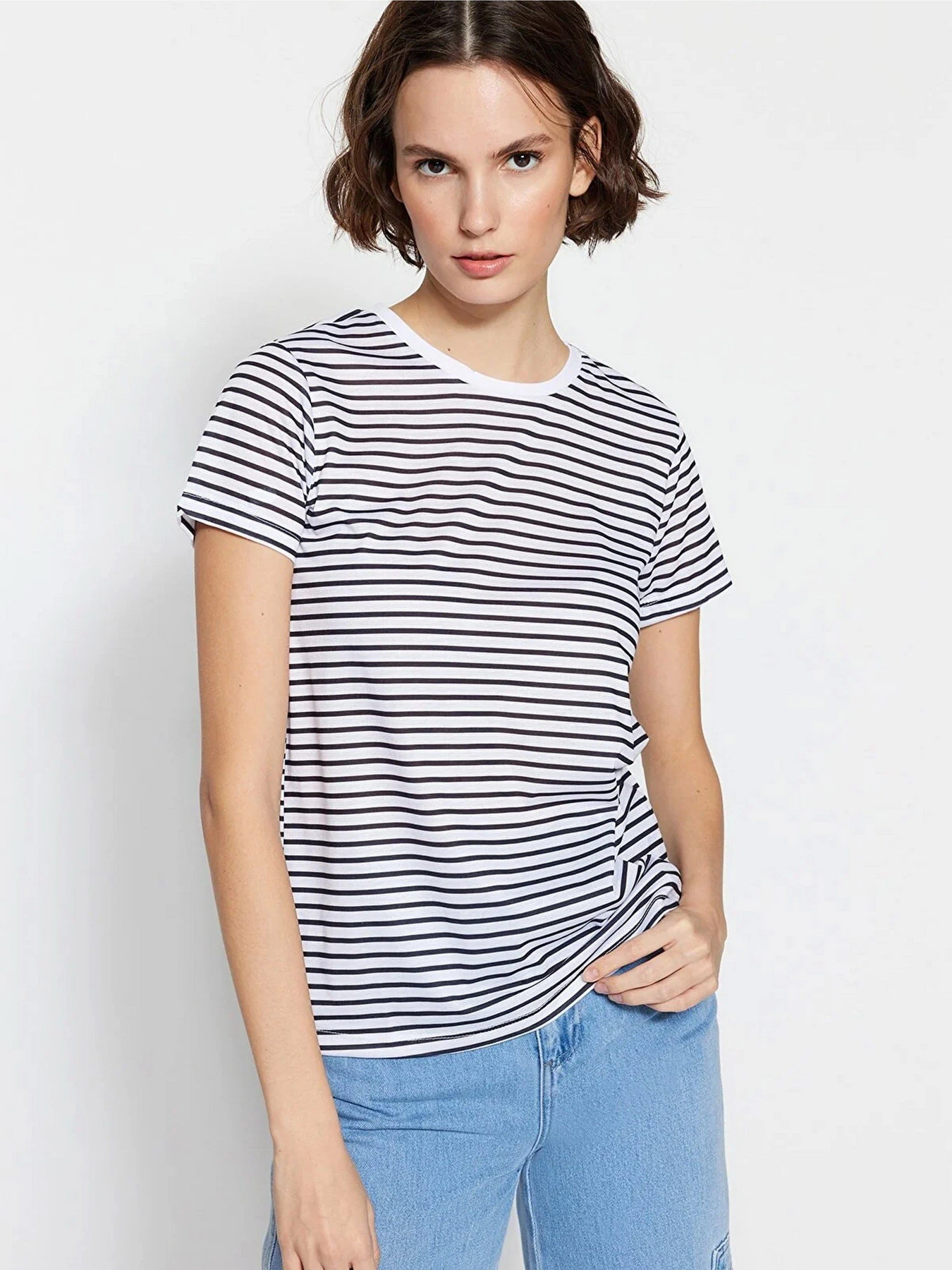Футболки и поло Trendyol модель TWOSS20TS0146/Cok Renkli Футболки и поло Trendyol модель TWOSS20TS0146/Cok Renkli Фото