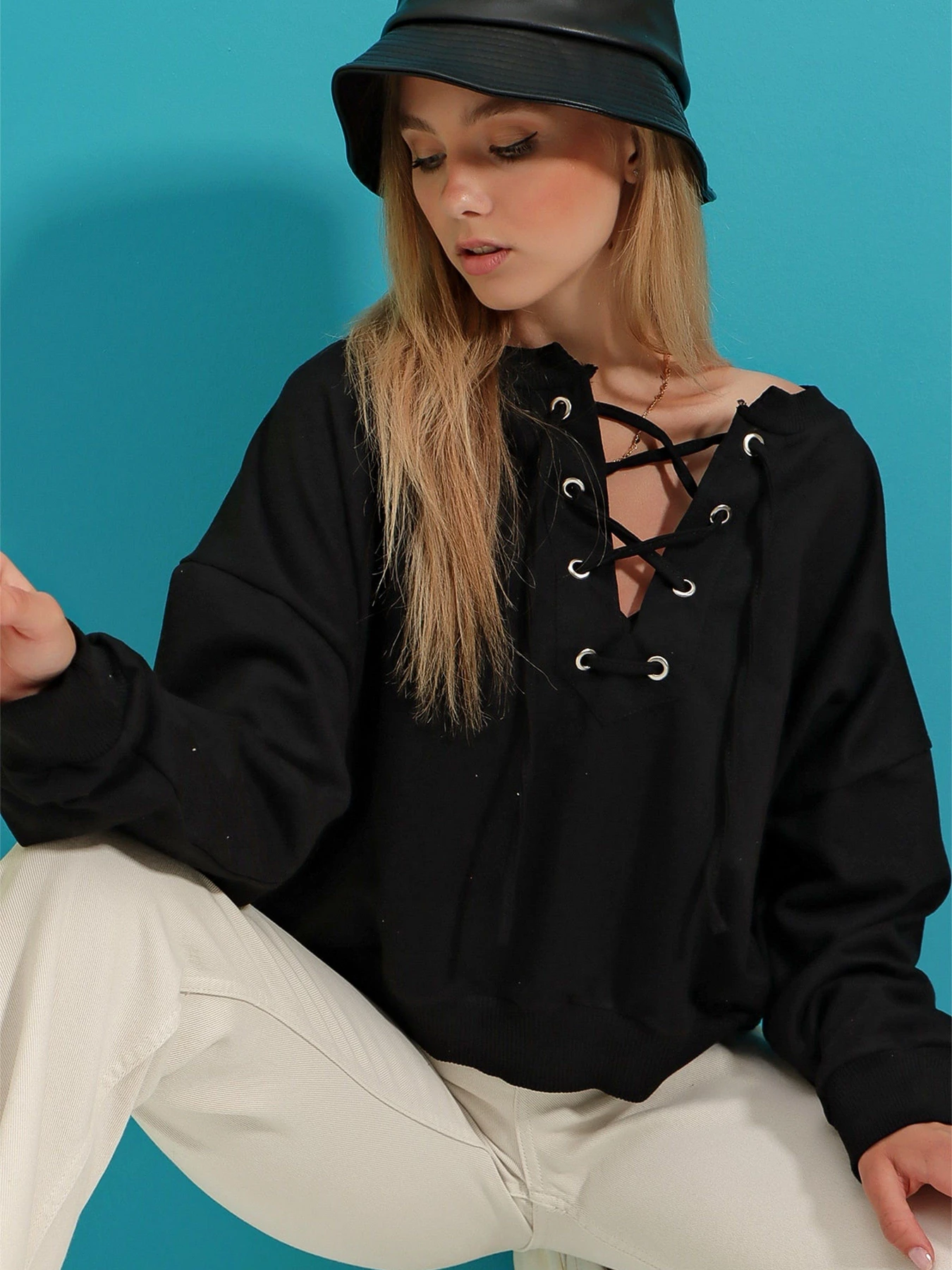 Худи и свитшоты Trend Alacati Stili модель MDA-1029/Siyah Худи и свитшоты Trend Alacati Stili модель MDA-1029/Siyah Фото