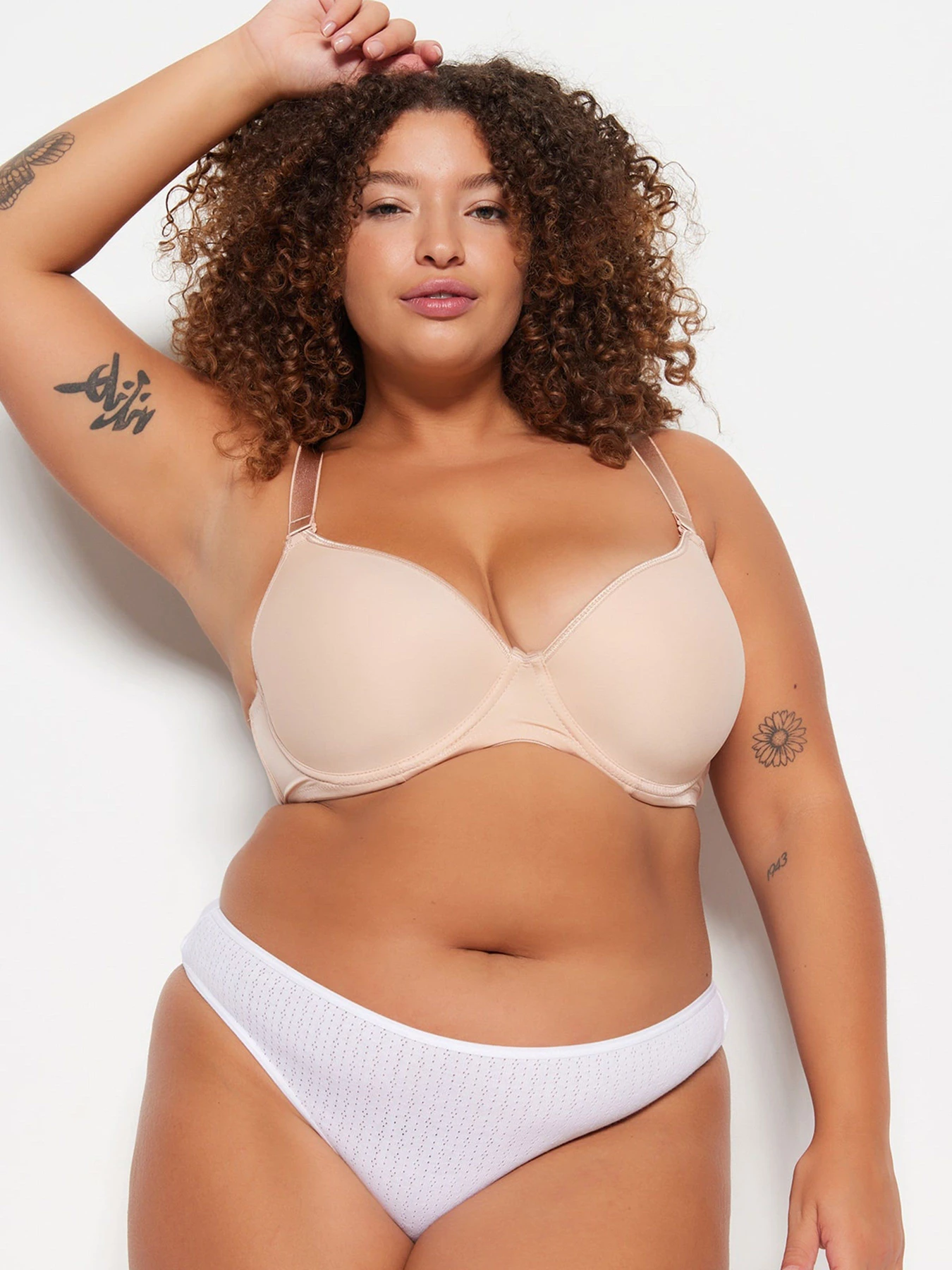 Нижнее белье Trendyol модель TBBSS23CM00005/Siyah-Beyaz Нижнее белье Trendyol модель TBBSS23CM00005/Siyah-Beyaz Фото
