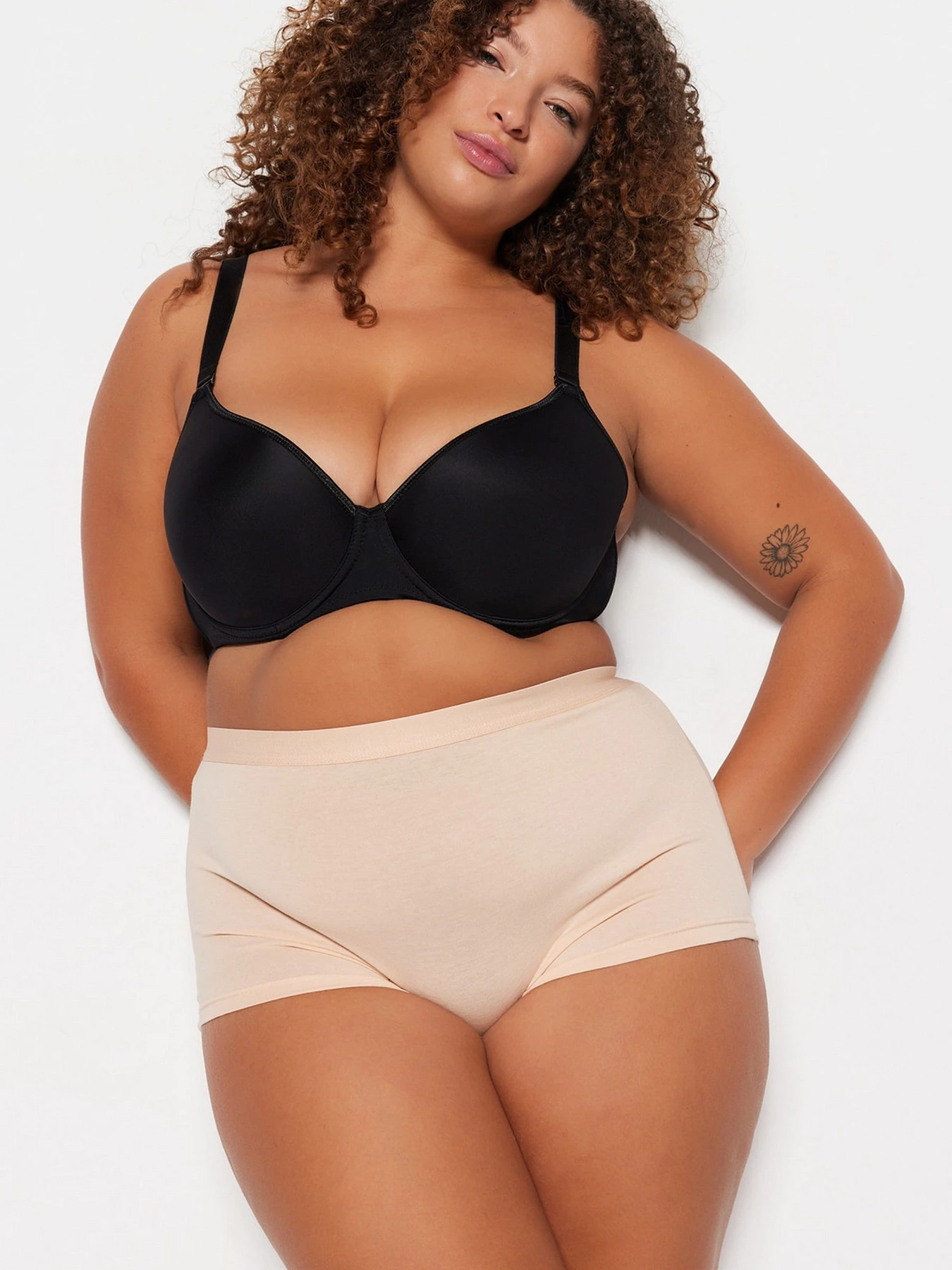 Нижнее белье Trendyol модель TBBSS23CM00025/Siyah-Ten Нижнее белье Trendyol модель TBBSS23CM00025/Siyah-Ten Фото