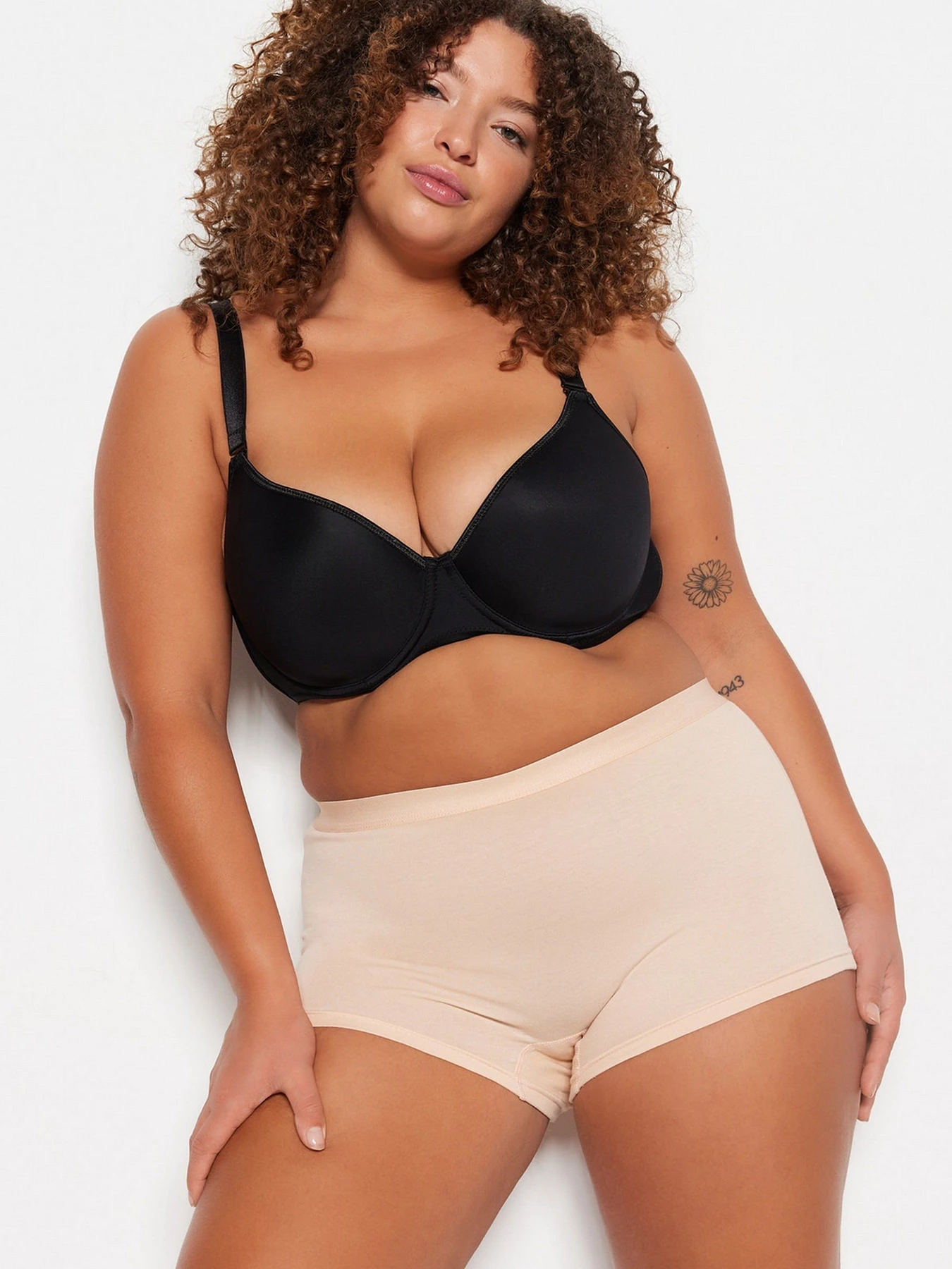 Нижнее белье Trendyol модель TBBSS23CM00025/Siyah-Ten Нижнее белье Trendyol модель TBBSS23CM00025/Siyah-Ten Фото