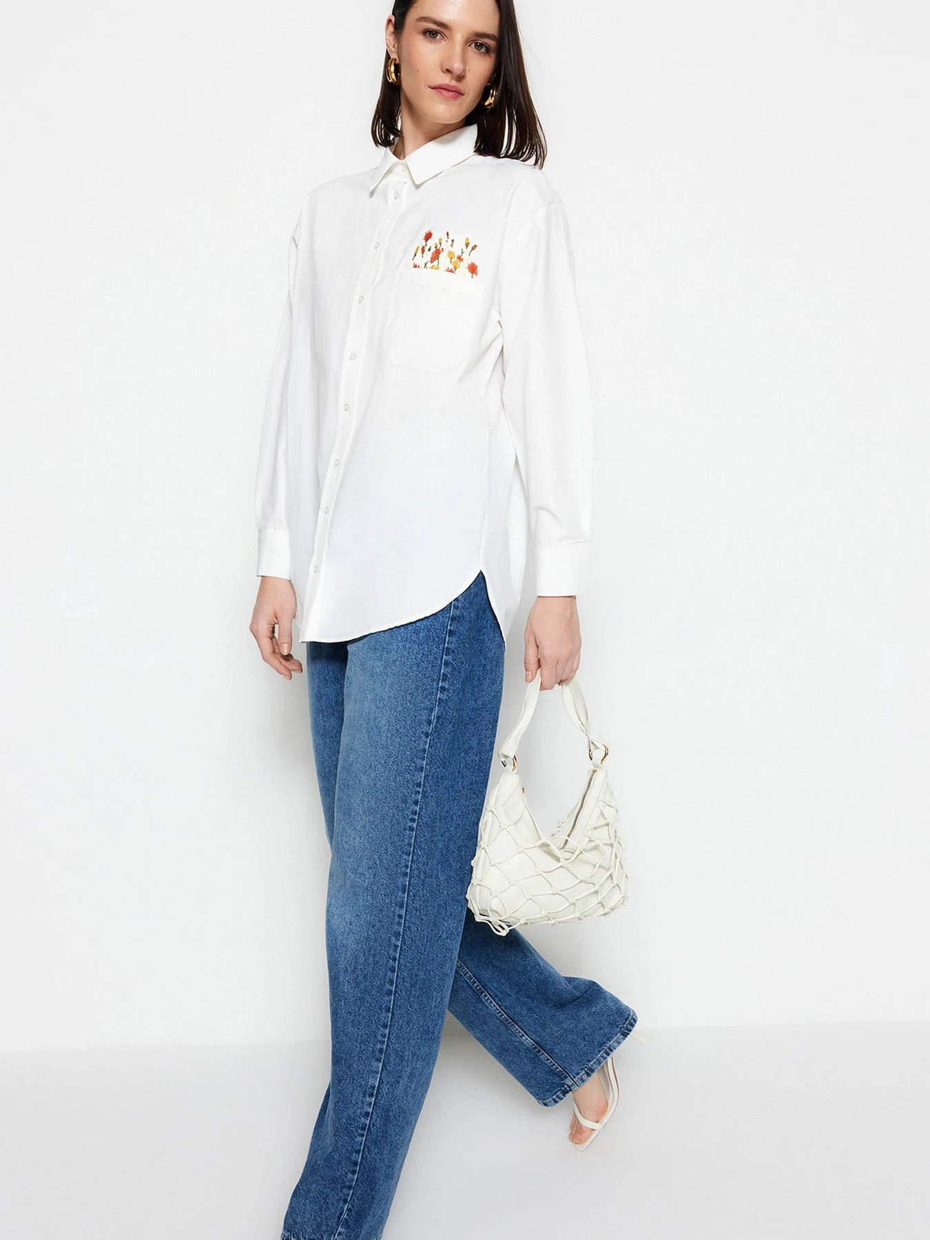Рубашки Trendyol модель TCTSS23TG00009/Ekru Фото