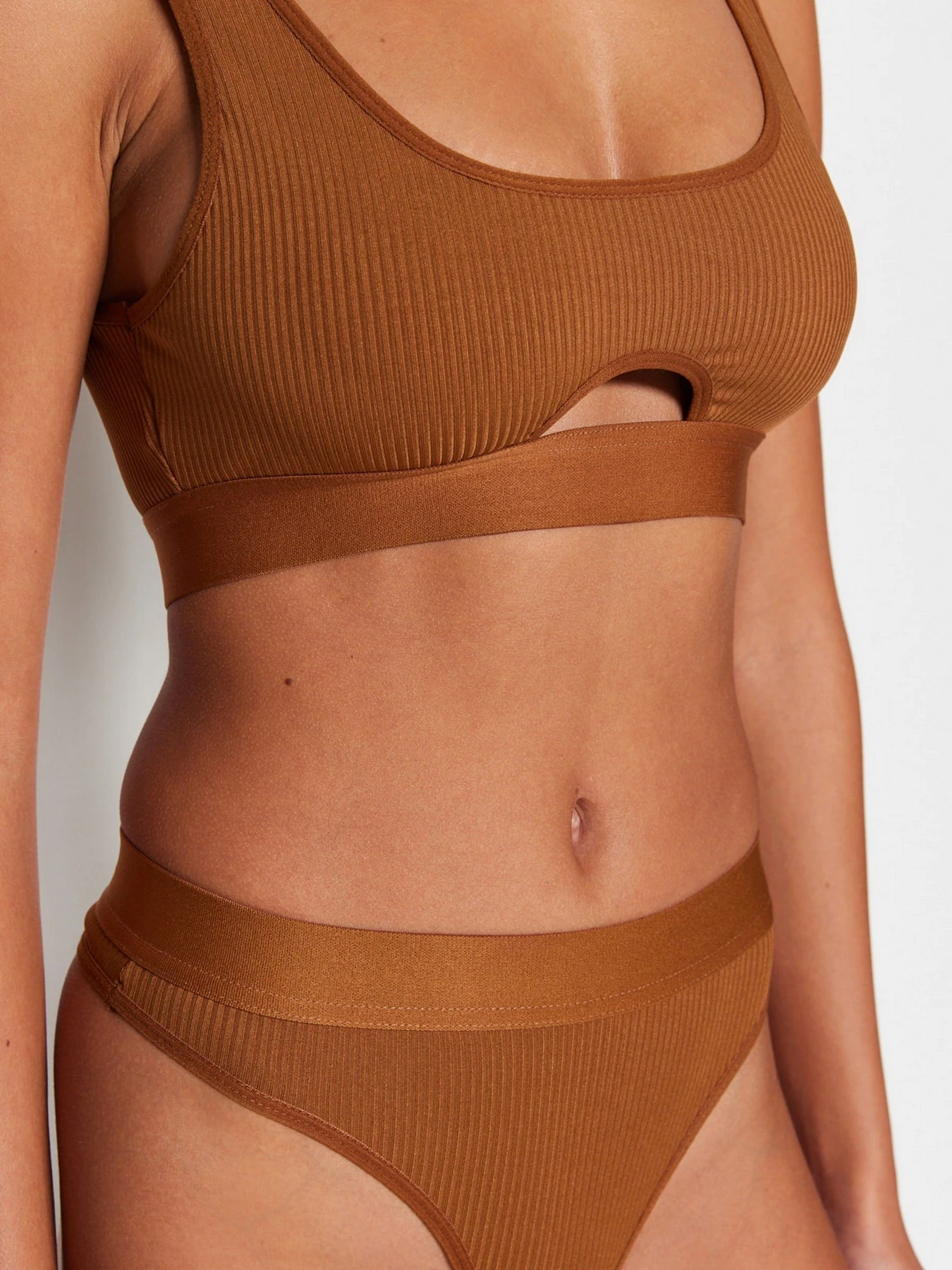 Нижнее белье Trendyol модель THMSS23CC00110/Kahverengi Нижнее белье Trendyol модель THMSS23CC00110/Kahverengi Фото
