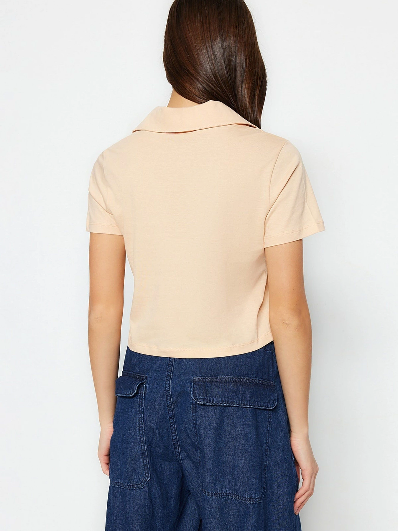 Футболки и поло Trendyol модель TWOSS22TS0520/Bej Футболки и поло Trendyol модель TWOSS22TS0520/Bej Фото