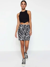 Юбки Trendyol модель TWOSS23ET00097/Siyah Фото