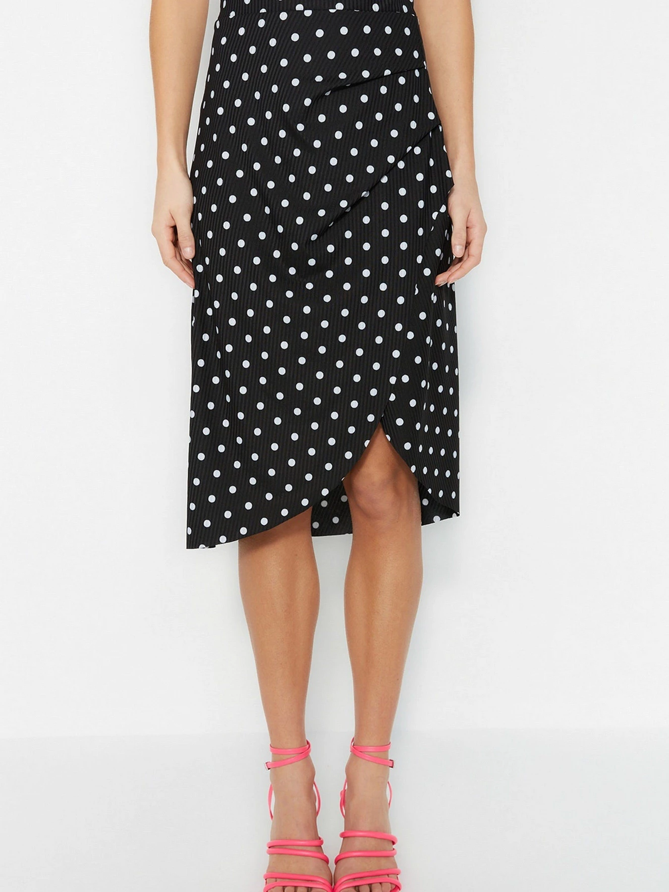 Юбки Trendyol модель TWOSS23ET00104/Siyah Фото