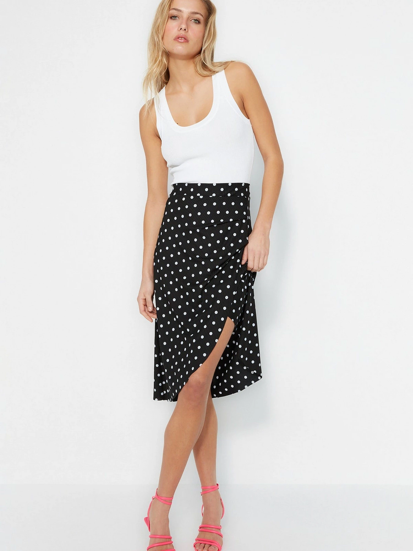 Юбки Trendyol модель TWOSS23ET00104/Siyah Фото