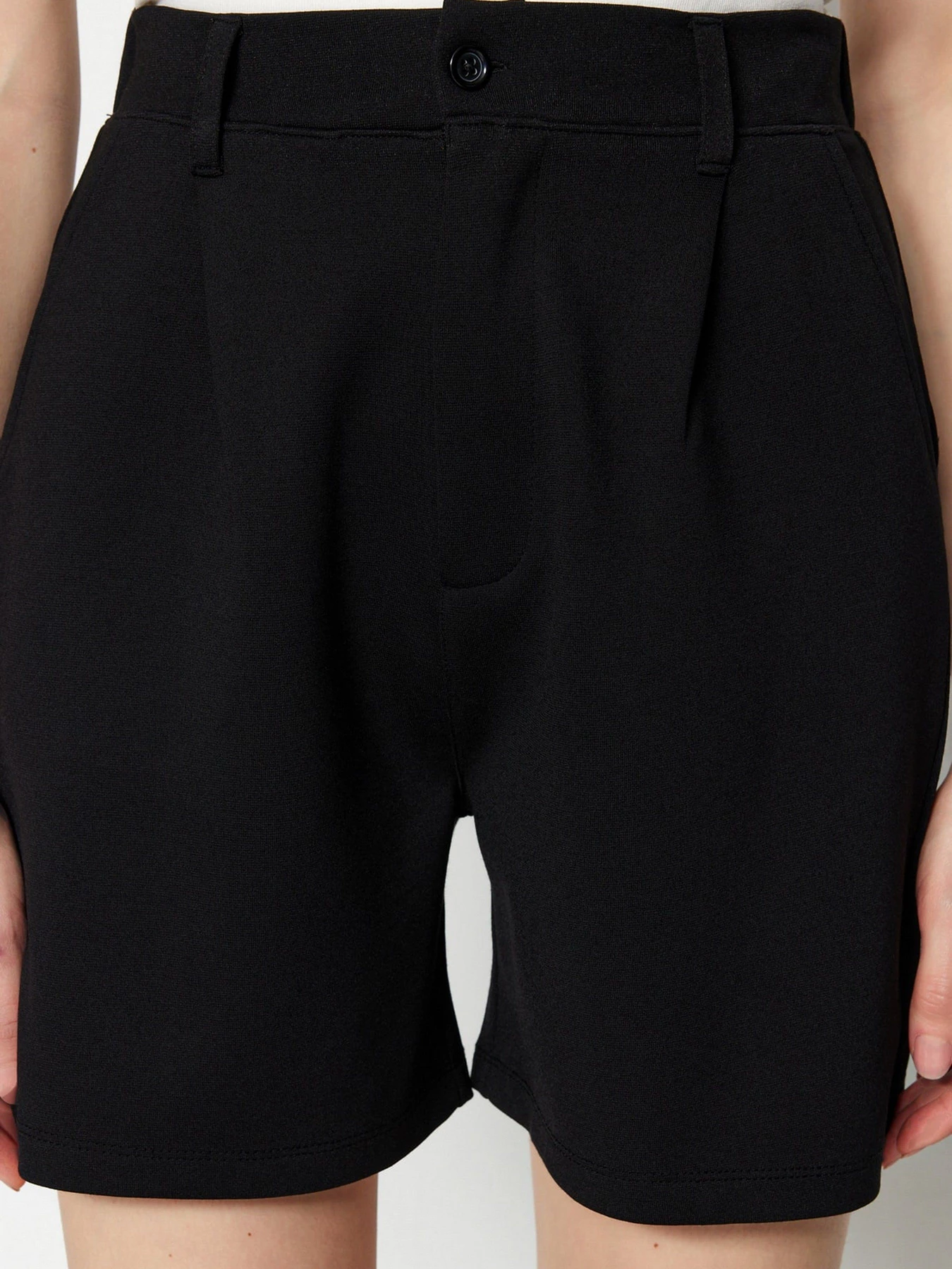Шорты Trendyol модель TWOSS23SR00068/Siyah Фото