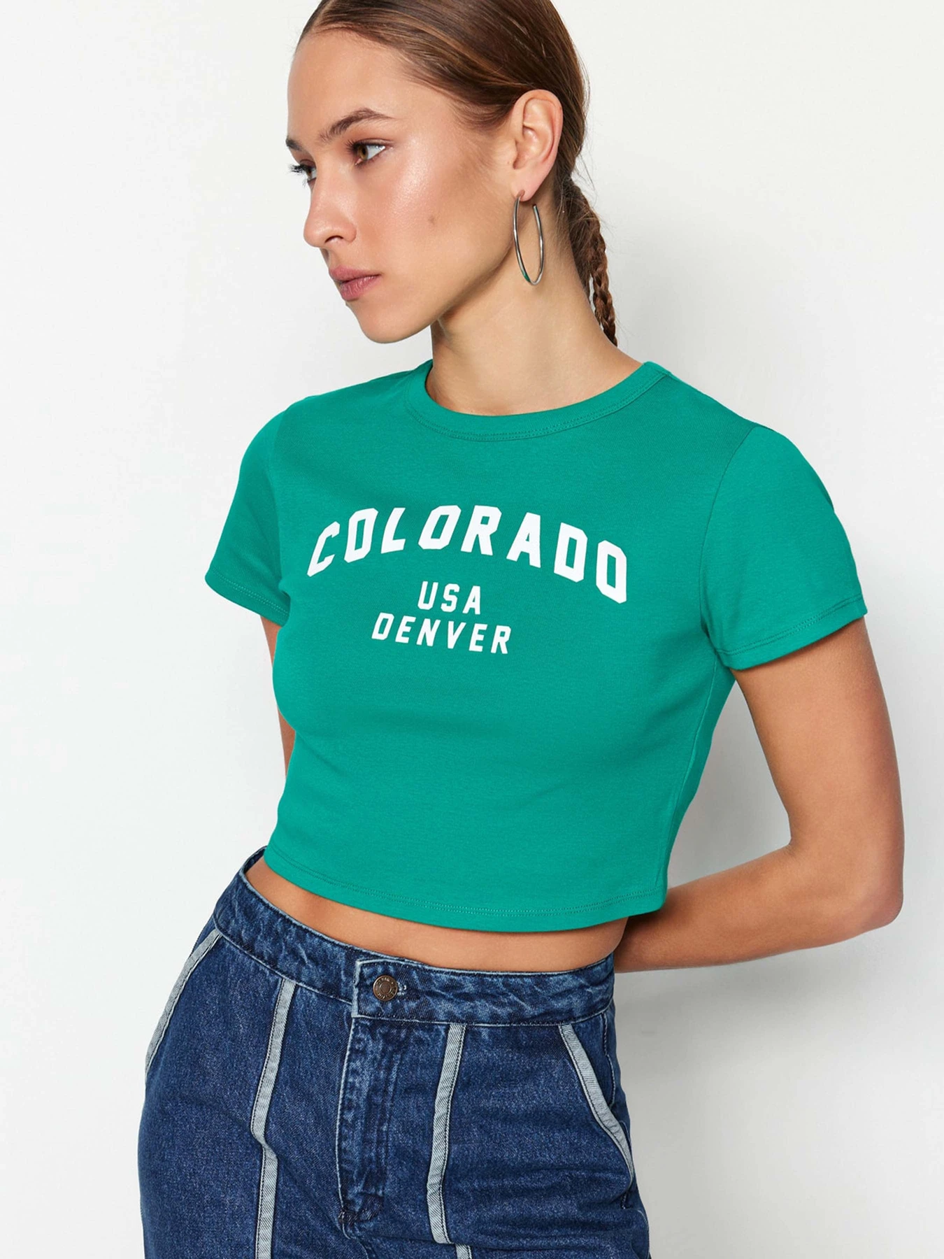 Футболки и поло Trendyol модель TWOSS23TS00101/Yesil Футболки и поло Trendyol модель TWOSS23TS00101/Yesil Фото