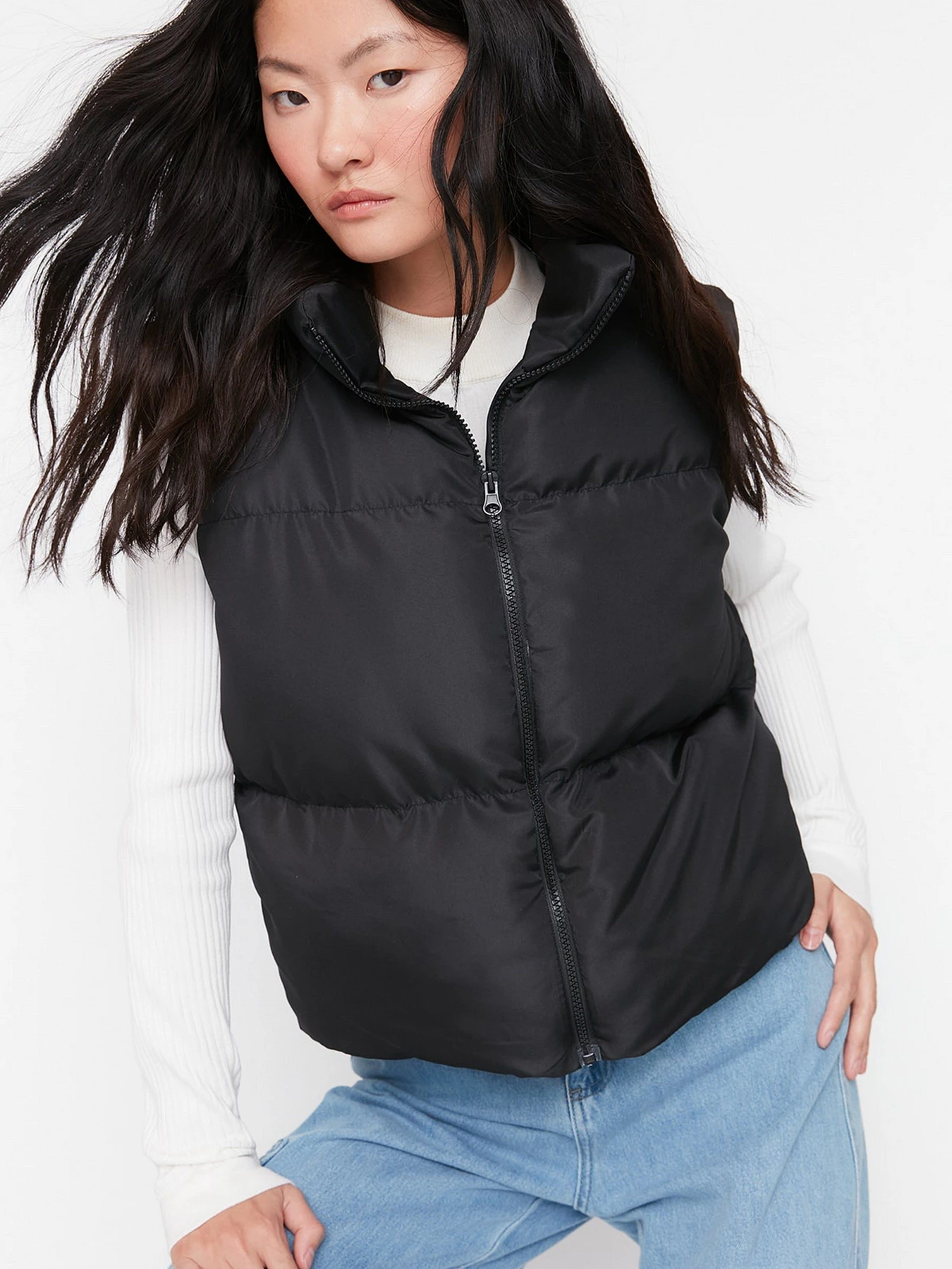 Куртки та дублянки Trendyol модель TWOAW23YE00059/Siyah Куртки та дублянки Trendyol модель TWOAW23YE00059/Siyah Фото