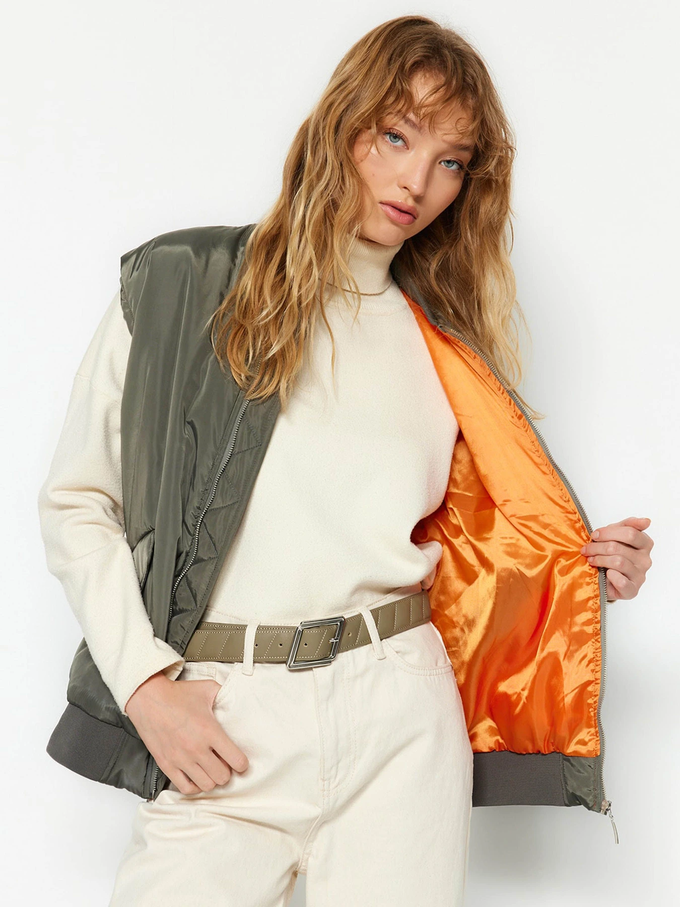Куртки и дубленки Trendyol модель TWOAW24YE00003/Haki Куртки и дубленки Trendyol модель TWOAW24YE00003/Haki Фото
