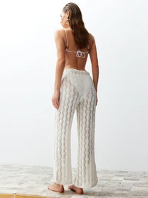 Брюки Trendyol модель TBESS24PL00001/Beyaz*001 Фото