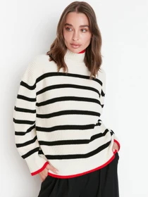 Свитры и кардиганы Trendyol модель TWOAW23KZ01446/Ekru Фото