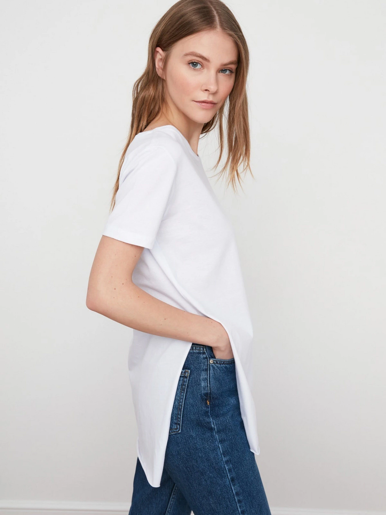 Футболки и поло Trendyol модель TWOSS20TS0829/Ekru Футболки и поло Trendyol модель TWOSS20TS0829/Ekru Фото