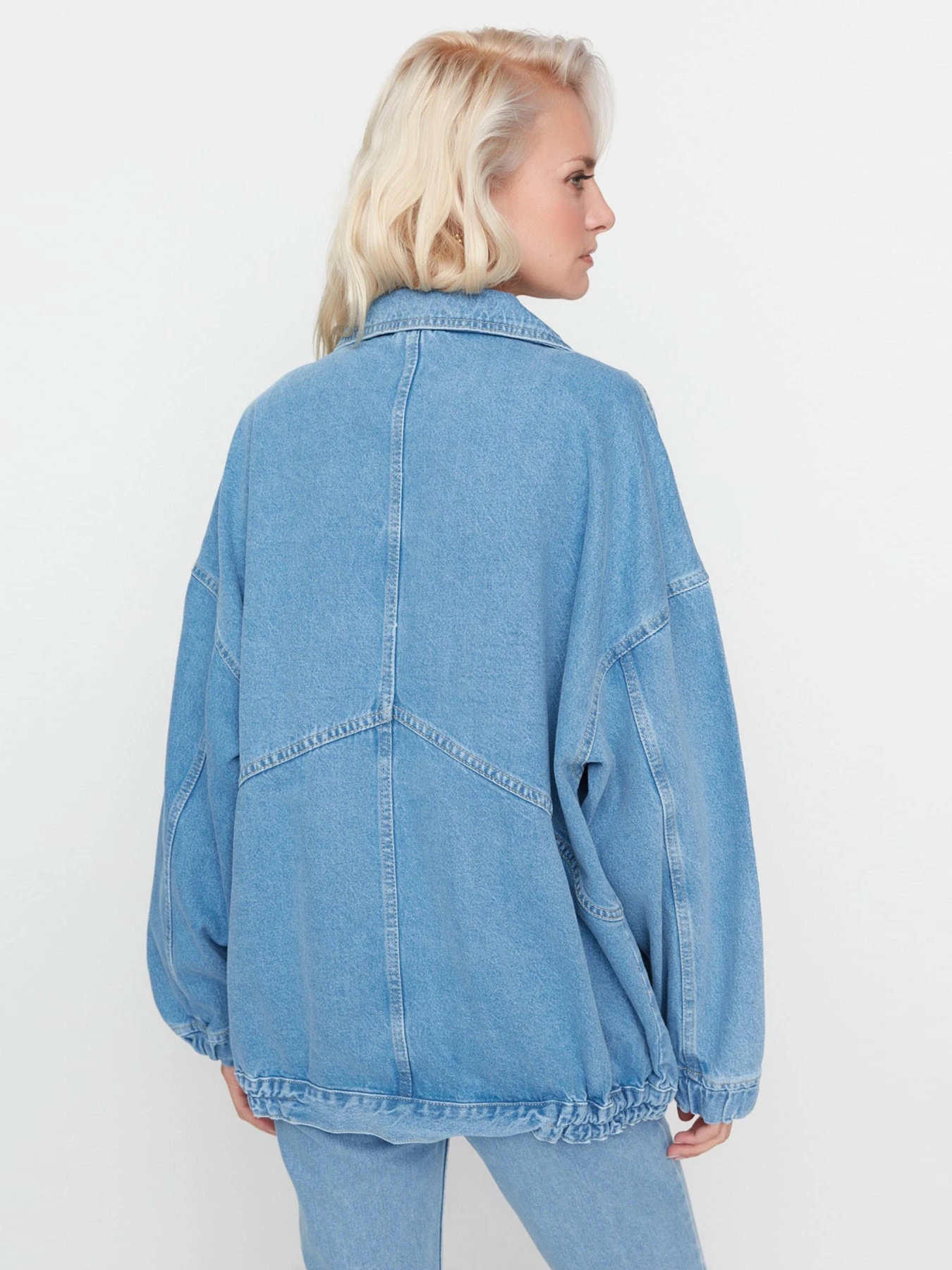 Куртки и дубленки Trendyol модель TWOSS21CE0289/Mavi Куртки и дубленки Trendyol модель TWOSS21CE0289/Mavi Фото