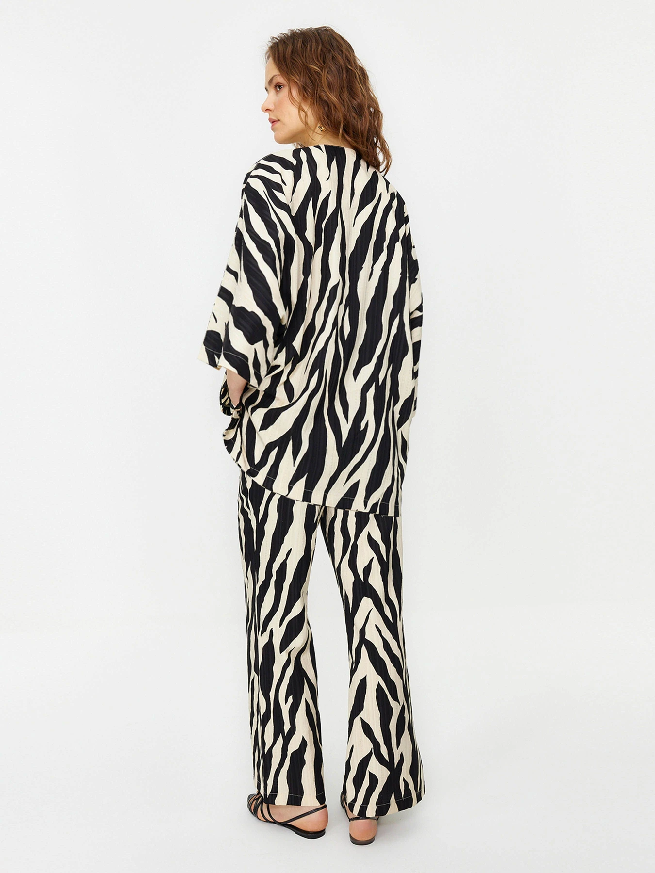 Костюмы Trendyol модель TCTSS24US00020/Koyu Bej Фото