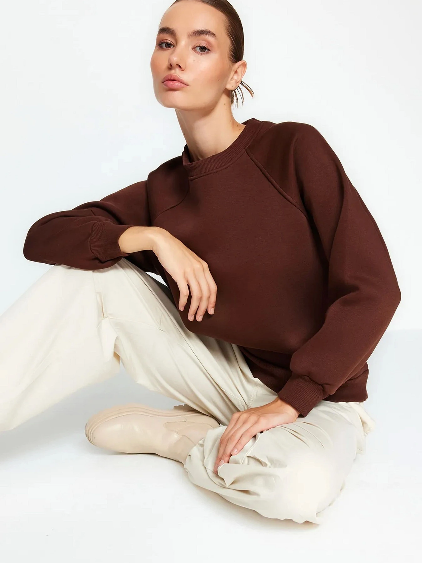 Худи и свитшоты Trendyol модель TWOAW24SW00104/Koyu Kahverengi Худи и свитшоты Trendyol модель TWOAW24SW00104/Koyu Kahverengi Фото