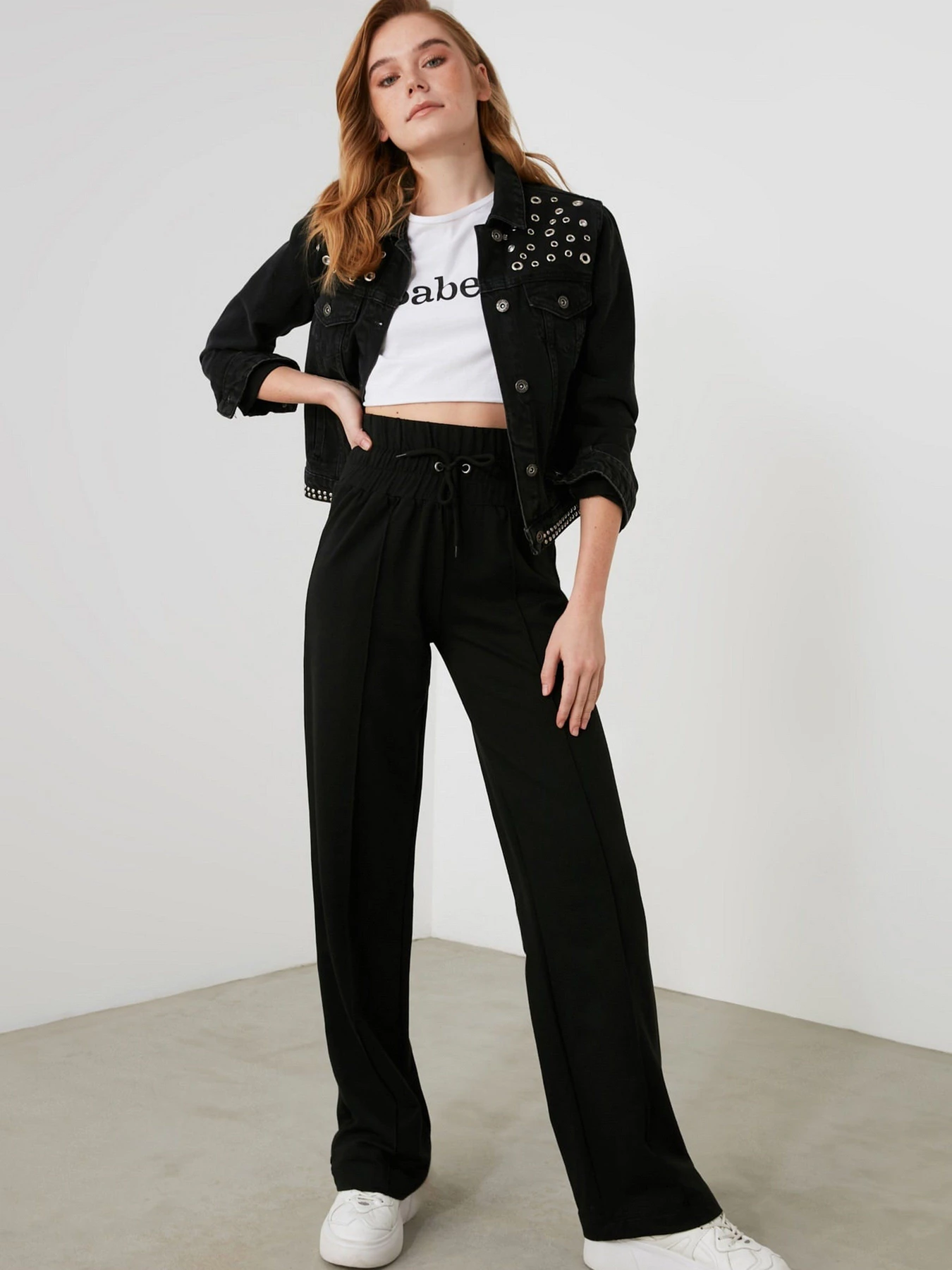 Брюки Trendyol модель TWOAW21EA0395/Siyah Фото
