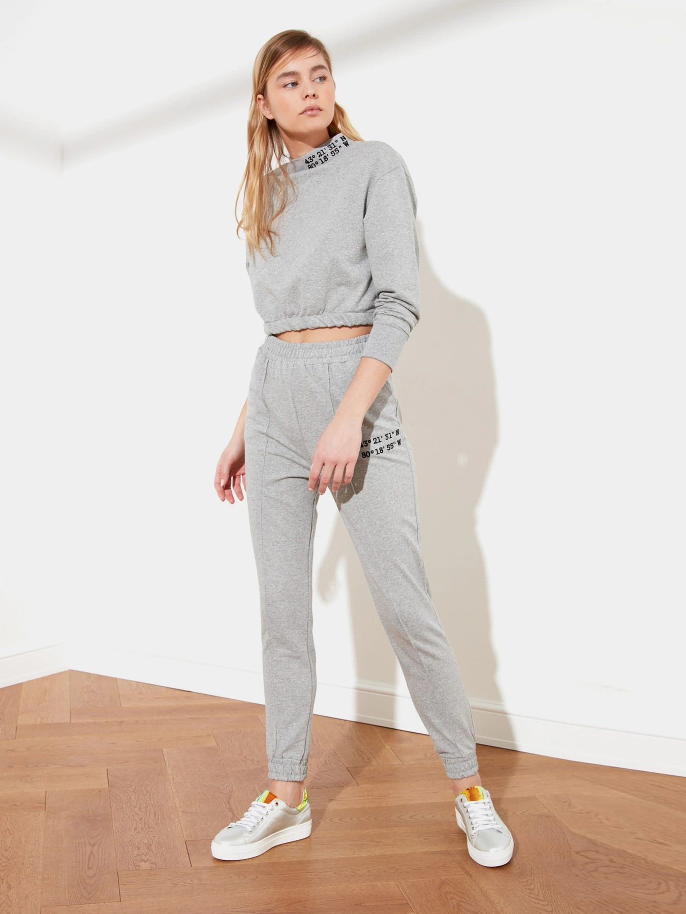 Брюки Trendyol модель TWOSS21EA0013/Gri Фото